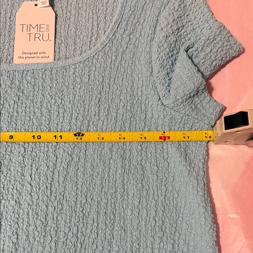 Time and Tru Women's Sky Blue Textured Short Sleeve Top - Picture 6 of 6